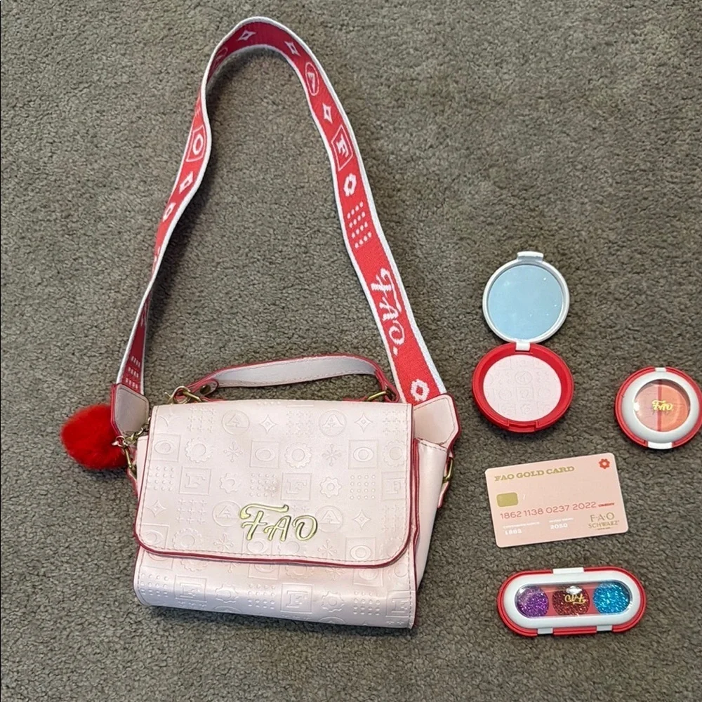 FAO Schwarz Pink Kids Bag with Accessories